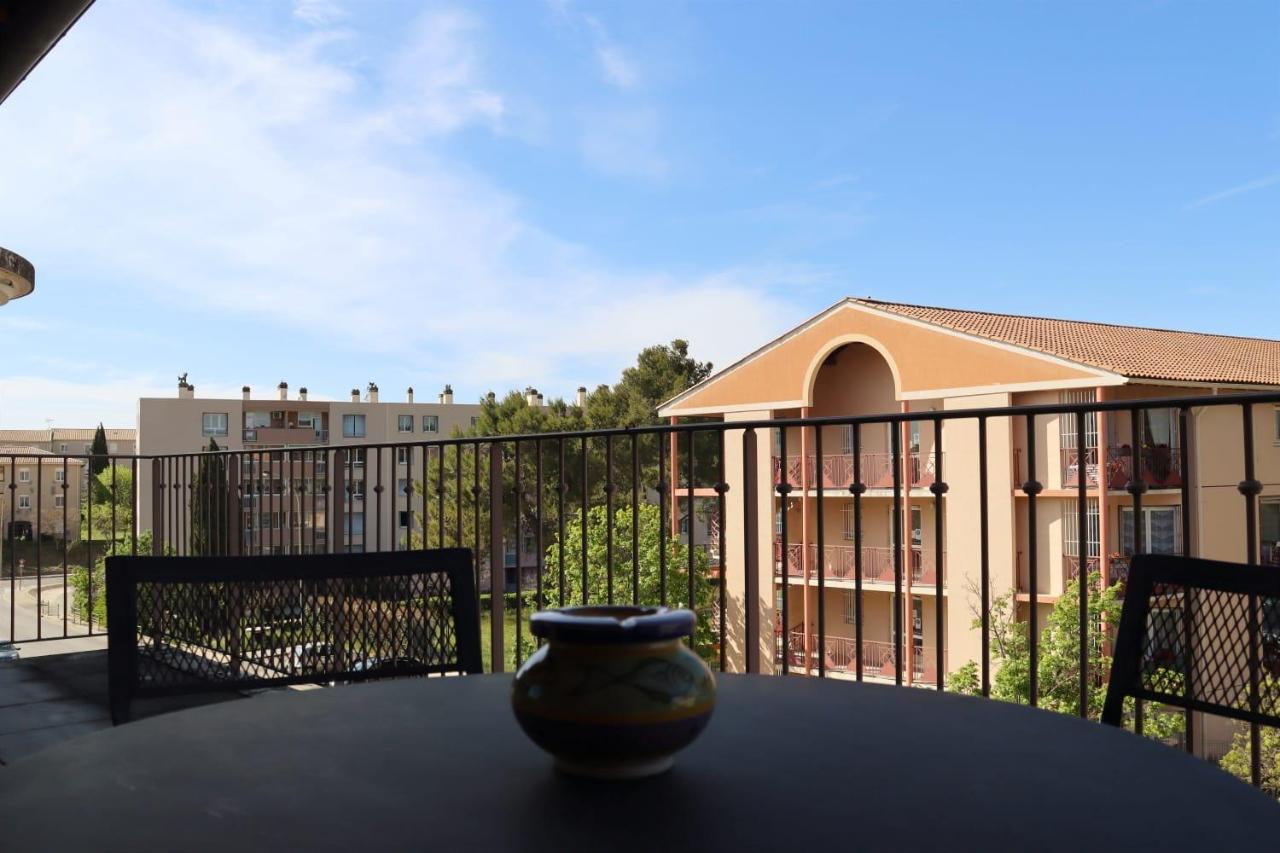 Ferienwohnung Uzes Centre La Terrasse Des Capucines Avec Garage Privee Exterior foto