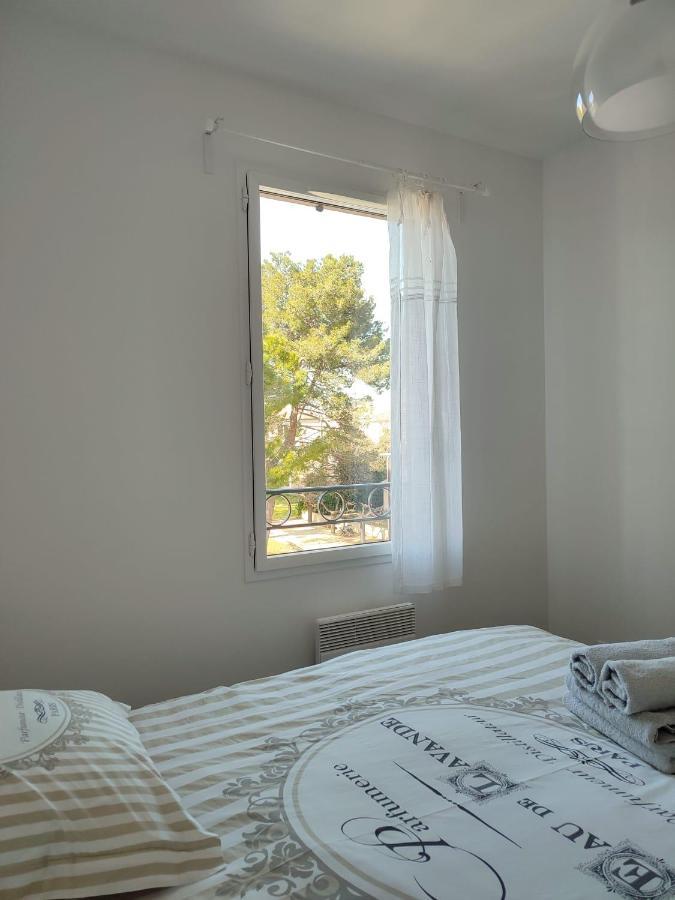 Ferienwohnung Uzes Centre La Terrasse Des Capucines Avec Garage Privee Exterior foto